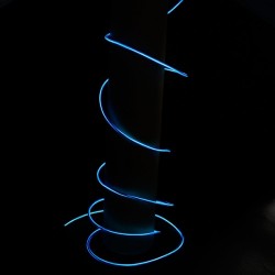 Neon tuning auto flexiforme violet