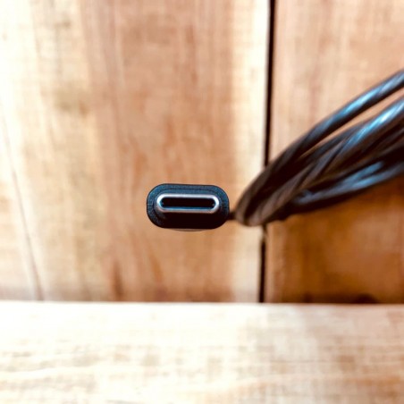 Illuminated USB Type-C charger for smartphones with electric current effect