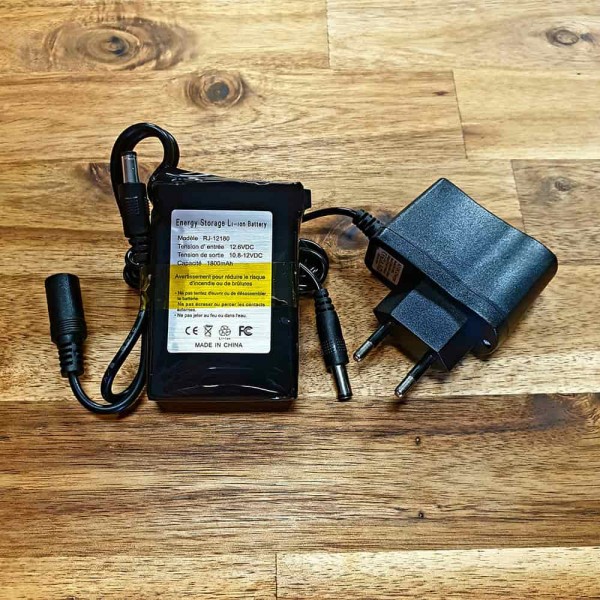 Wiederaufladbare Mini-LED-Batterie 12V 1800mAh